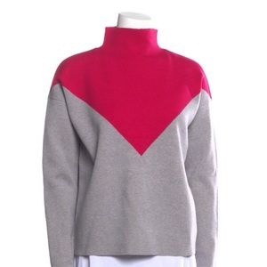 Contrast turtle neck